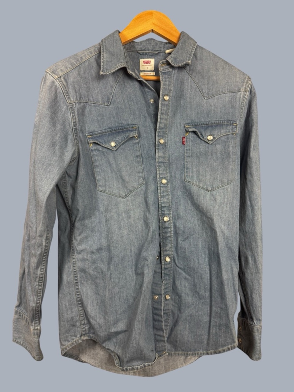 Levi's Men’s Light Blue Denim Western Button-Front Shirt